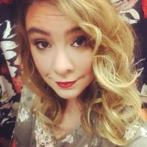 Meet your Posher, Alyssa